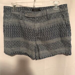 Stylish Blue Patterned Women Shorts